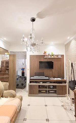 Casa à venda com 109m², 3 quartos e 3 vagasSala