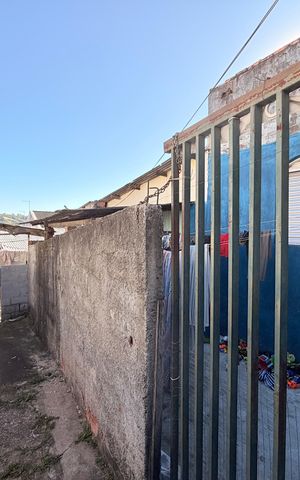 Casa à venda com 109m², 3 quartos e 3 vagasCasa ao lado que faz parte do imóvel
