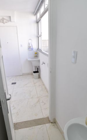 Apartamento à venda com 156m², 3 quartos e sem vagaBanheiro de serviço
