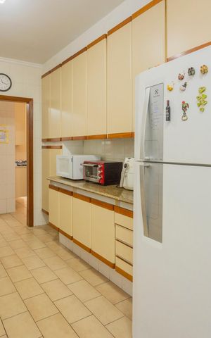 Casa para alugar com 790m², 4 quartos e 7 vagasCozinha