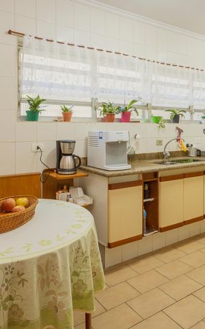 Casa para alugar com 790m², 4 quartos e 7 vagasCozinha