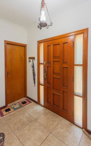 Casa para alugar com 790m², 4 quartos e 7 vagasEntrada