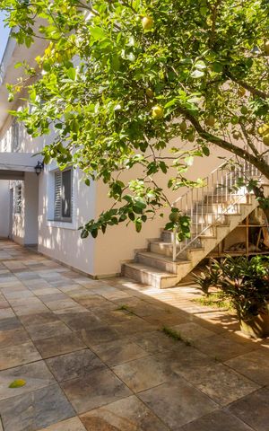 Casa para alugar com 790m², 4 quartos e 7 vagasQuintal