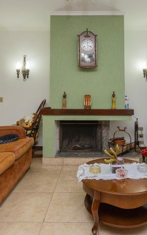 Casa para alugar com 790m², 4 quartos e 7 vagasSala