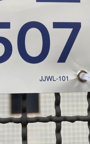 Apartamento à venda com 97m², 3 quartos e 3 vagasPlaca instalada com o código JJWL-101