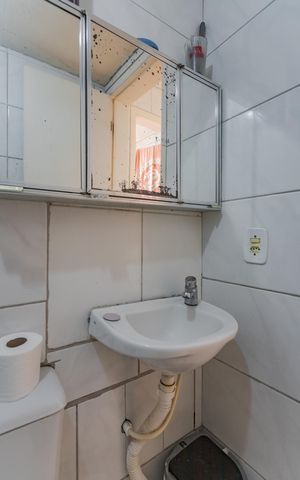 Apartamento à venda com 42m², 2 quartos e 1 vaga Apartamento à venda com 42m², 2 quartos e 1 vagaBanheiro
