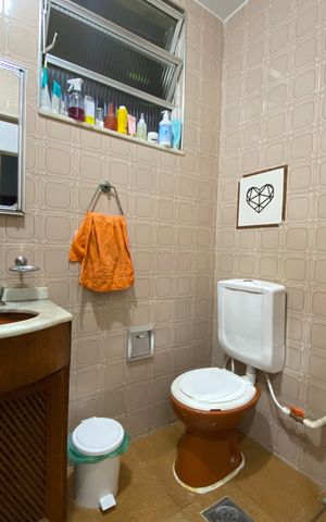 Apartamento à venda com 70m², 3 quartos e 1 vaga Apartamento à venda com 70m², 3 quartos e 1 vagaBanheiro