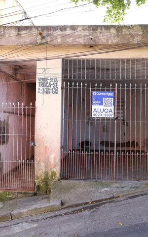 Casa para alugar com 35m², 1 quarto e 1 vagaFachada 