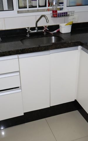 Casa à venda com 85m², 2 quartos e 2 vagasCozinha