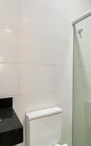 Casa de condomínio para alugar com 60m², 2 quartos e sem vaga Casa de condomínio para alugar com 60m², 2 quartos e sem vagaBanheiro da Suíte