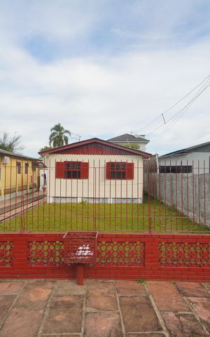 Casa para alugar com 47m², 1 quarto e 1 vagaFachada