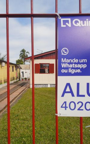 Casa para alugar com 47m², 1 quarto e 1 vagaPlaca