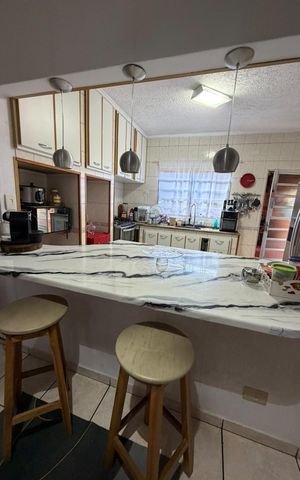 Casa para alugar com 170m², 3 quartos e 2 vagas