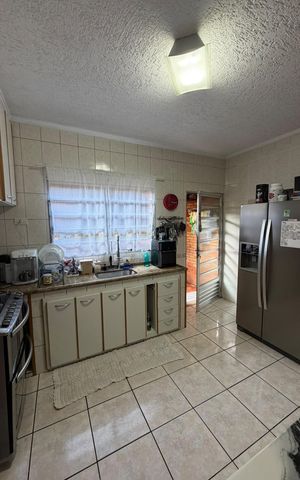 Casa para alugar com 170m², 3 quartos e 2 vagas