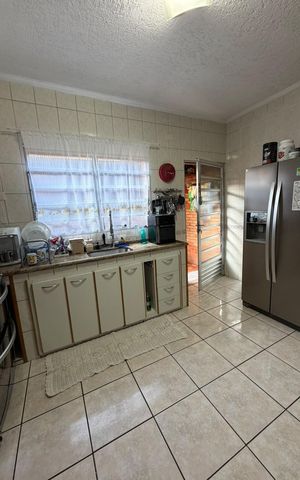 Casa para alugar com 170m², 3 quartos e 2 vagas