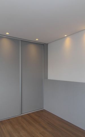 Apartamento à venda com 83m², 3 quartos e 2 vagas Apartamento à venda com 83m², 3 quartos e 2 vagasSuite