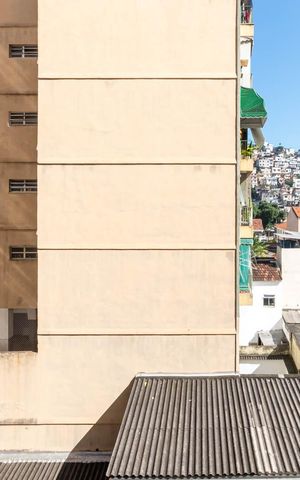 Apartamento para alugar com 60m², 2 quartos e 1 vagaVista - Sala