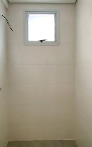 Apartamento à venda com 50m², 2 quartos e 2 vagas Apartamento à venda com 50m², 2 quartos e 2 vagasBanheiro da Suíte