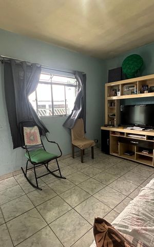 Casa à venda com 206m², 2 quartos e 1 vaga Casa à venda com 206m², 2 quartos e 1 vagaSala