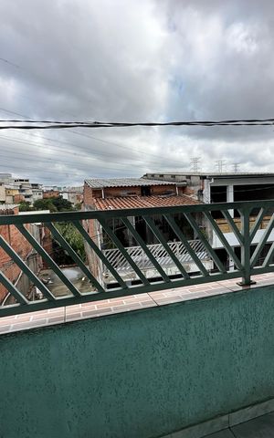Casa à venda com 206m², 2 quartos e 1 vaga Casa à venda com 206m², 2 quartos e 1 vagaVaranda da Sala