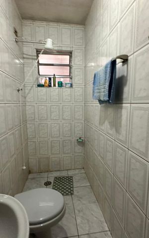 Casa à venda com 206m², 2 quartos e 1 vaga Casa à venda com 206m², 2 quartos e 1 vagaBanheiro Social