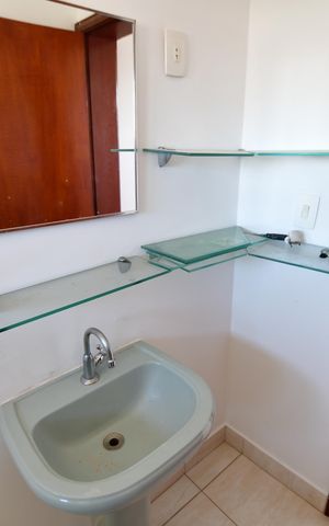 Casa à venda com 237m², 3 quartos e 6 vagasBanheiro Social