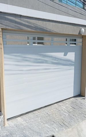 Casa de condomínio à venda com 200m², 4 quartos e 1 vaga Casa de condomínio à venda com 200m², 4 quartos e 1 vagaFachada