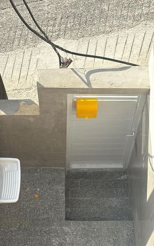 Casa de condomínio à venda com 200m², 4 quartos e 1 vaga Casa de condomínio à venda com 200m², 4 quartos e 1 vagaÁrea externa