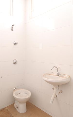 Casa para alugar com 180m², 4 quartos e 4 vagasBanheiro da suíte 