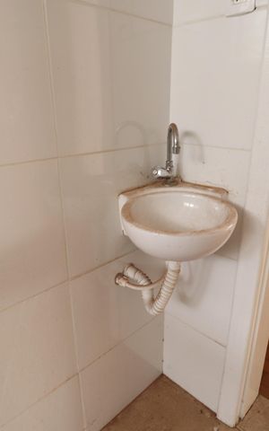 Casa para alugar com 180m², 4 quartos e 4 vagasBanheiro Social 1
