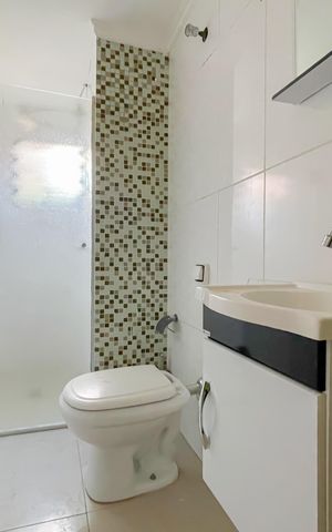 Casa para alugar com 70m², 2 quartos e 1 vaga Casa para alugar com 70m², 2 quartos e 1 vagaBanheiro