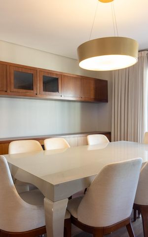 Apartamento para alugar com 151m², 3 quartos e 3 vagas Apartamento para alugar com 151m², 3 quartos e 3 vagasSala