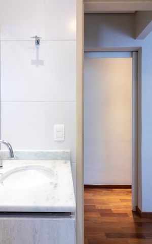 Apartamento para alugar com 151m², 3 quartos e 3 vagas Apartamento para alugar com 151m², 3 quartos e 3 vagasBanheiro da Suíte 1