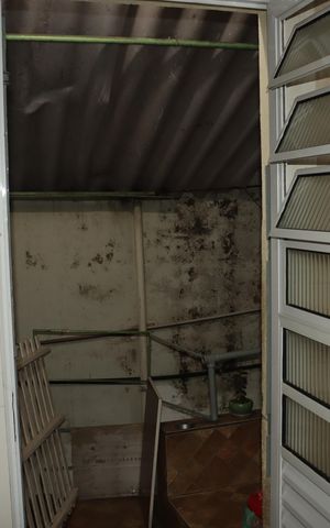 Casa à venda com 50m², 4 quartos e 1 vagaCorredor