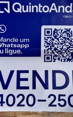 Apartamento à venda com 222m², 4 quartos e 3 vagas Apartamento à venda com 222m², 4 quartos e 3 vagasPlaquinha Quinto Andar