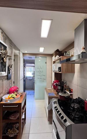 Apartamento à venda com 222m², 4 quartos e 3 vagas Apartamento à venda com 222m², 4 quartos e 3 vagasCozinha