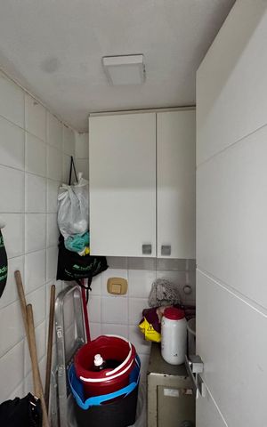 Apartamento à venda com 222m², 4 quartos e 3 vagas Apartamento à venda com 222m², 4 quartos e 3 vagasÁrea de Serviço