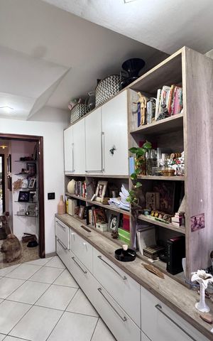 Apartamento à venda com 222m², 4 quartos e 3 vagas Apartamento à venda com 222m², 4 quartos e 3 vagasSuíte 2