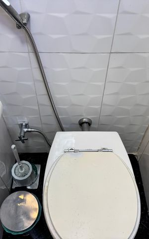 Apartamento à venda com 222m², 4 quartos e 3 vagas Apartamento à venda com 222m², 4 quartos e 3 vagasSuíte 1 - Banheiro