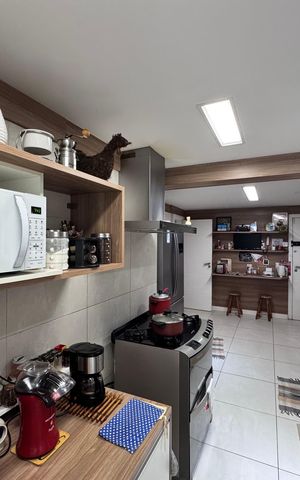 Apartamento à venda com 222m², 4 quartos e 3 vagas Apartamento à venda com 222m², 4 quartos e 3 vagasCozinha