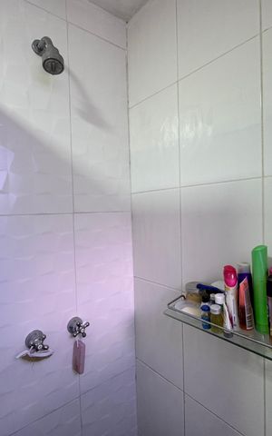 Apartamento à venda com 222m², 4 quartos e 3 vagas Apartamento à venda com 222m², 4 quartos e 3 vagasSuíte 1 - Banheiro