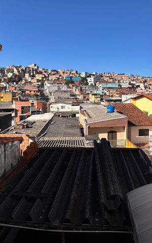 Casa à venda com 180m², 3 quartos e 2 vagas Casa à venda com 180m², 3 quartos e 2 vagasVista da Suíte 1