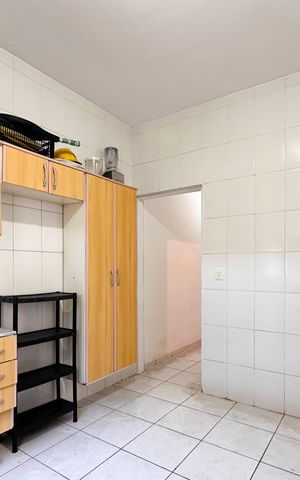 Casa à venda com 180m², 3 quartos e 2 vagas Casa à venda com 180m², 3 quartos e 2 vagasCozinha - Casa 2