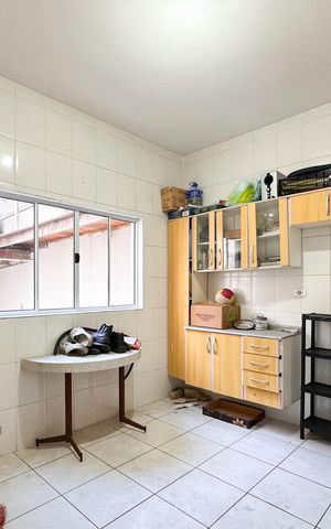 Casa à venda com 180m², 3 quartos e 2 vagas Casa à venda com 180m², 3 quartos e 2 vagasCozinha - Casa 2