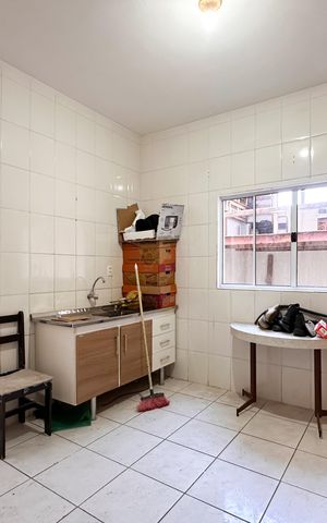 Casa à venda com 180m², 3 quartos e 2 vagas Casa à venda com 180m², 3 quartos e 2 vagasCozinha - Casa 2