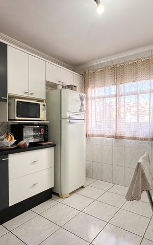 Casa à venda com 180m², 3 quartos e 2 vagas Casa à venda com 180m², 3 quartos e 2 vagasCozinha