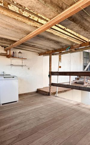 Casa à venda com 180m², 3 quartos e 2 vagas Casa à venda com 180m², 3 quartos e 2 vagasÁrea de Serviço