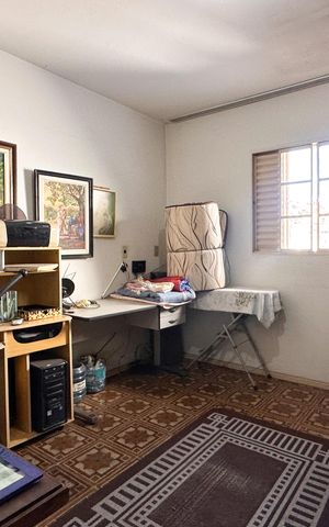 Casa à venda com 180m², 3 quartos e 2 vagas Casa à venda com 180m², 3 quartos e 2 vagasSuíte 1
