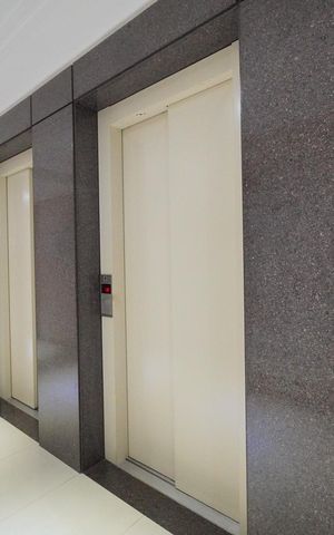 Apartamento para alugar com 87m², 2 quartos e 2 vagasElevadores