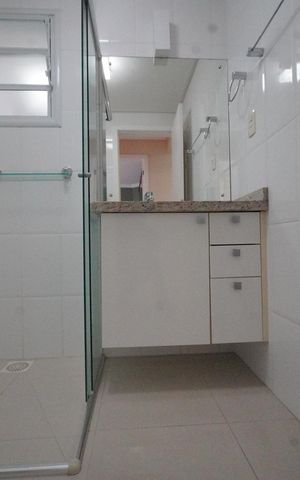 Apartamento para alugar com 87m², 2 quartos e 2 vagasBanheiro